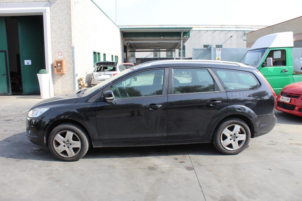 FORD FOCUS SW 1.6 D 66KW 5M 5P (2009) RICAMBI USATI AUTO IN PIAZZALE 