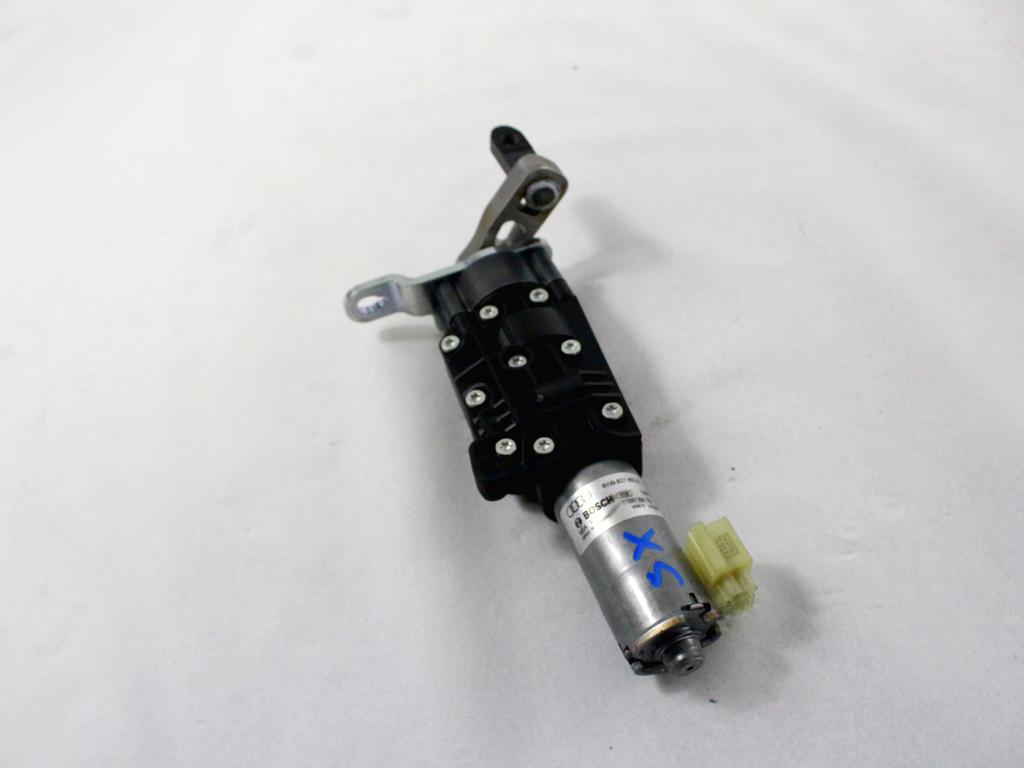 ZAKLEPANJE PRTLJA?NIH VRAT  OEM N. 8W9827851A ORIGINAL REZERVNI DEL AUDI A4 B9 BER/SW/ALLROAD (2015 - 2019)DIESEL LETNIK 2017