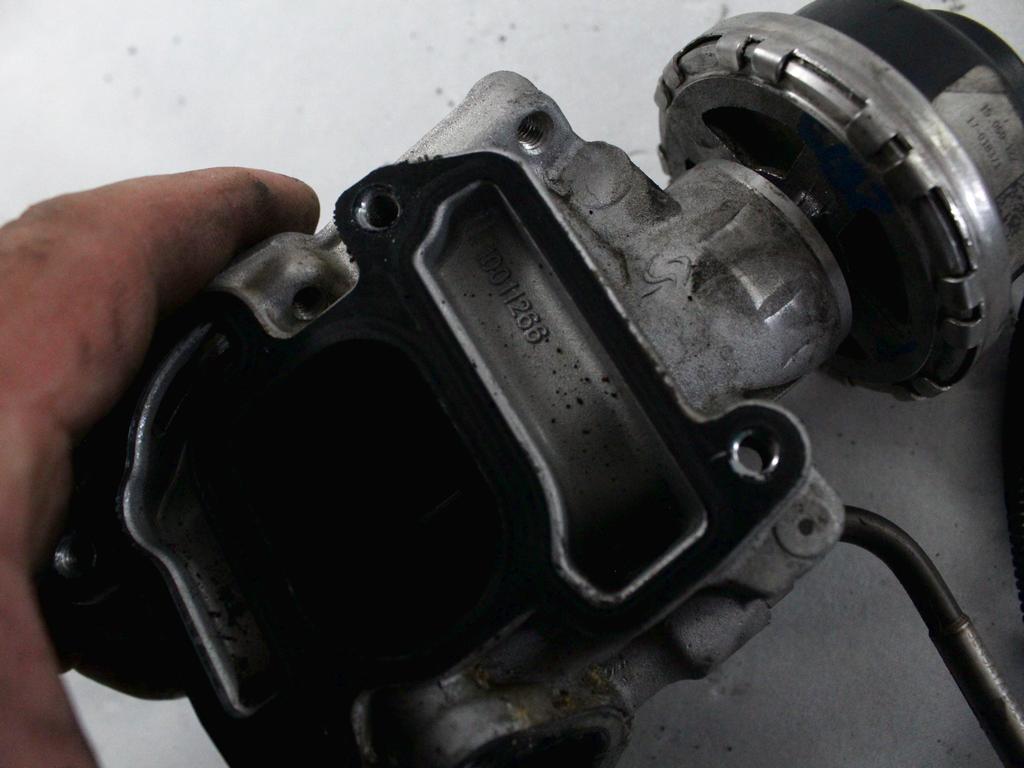 EGR VENTIL   OEM N. 059131309C ORIGINAL REZERVNI DEL AUDI A4 B9 BER/SW/ALLROAD (2015 - 2019)DIESEL LETNIK 2017