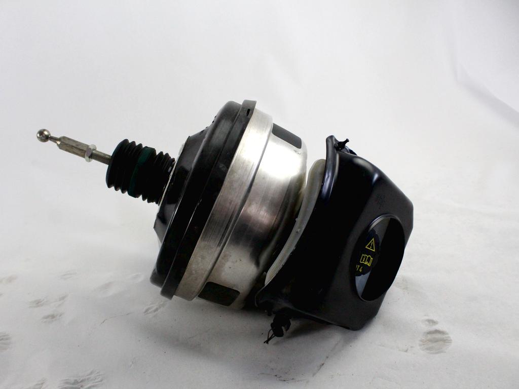 SERVO OJACEVALNIK ZAVOR S PUMPO OEM N. 8W0612103B ORIGINAL REZERVNI DEL AUDI A4 B9 BER/SW/ALLROAD (2015 - 2019)DIESEL LETNIK 2017