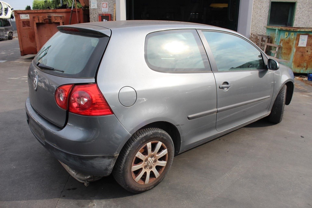 VOLKSWAGEN GOLF 5 1.6 B 85KW 6M 3P (2005) RICAMBI IN MAGAZZINO