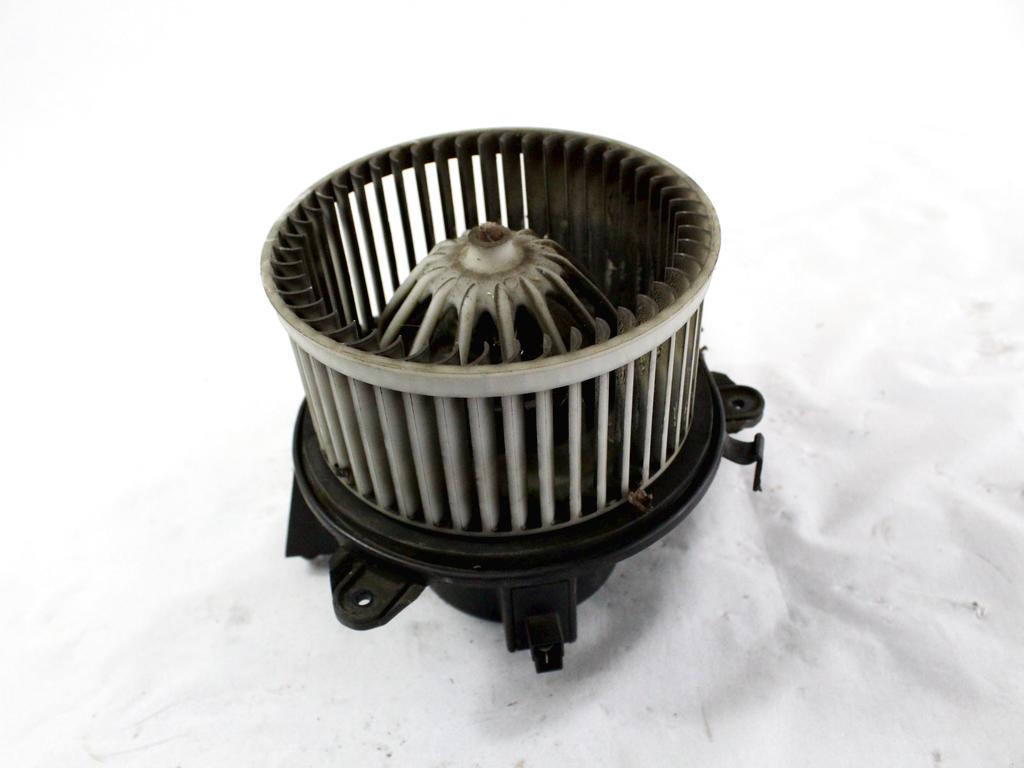 71735484 MOTORINO VENTOLA VENTILAZIONE ABITACOLO FIAT PUNTO 1.2 B 59KW 5M 3P (2003) RICAMBIO USATO