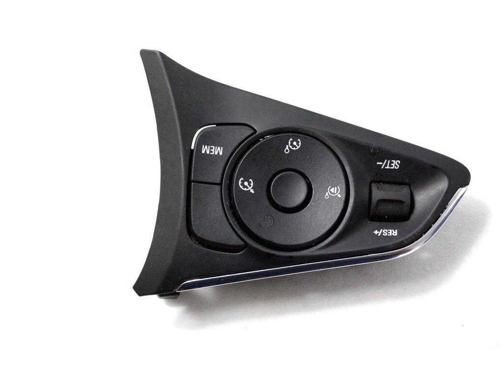 39172795 COMANDI CRUISE CONTROL AL VOLANTE OPEL CROSSLAND 1.2 B 61KW 5M 5P (2022) RICAMBIO USATO