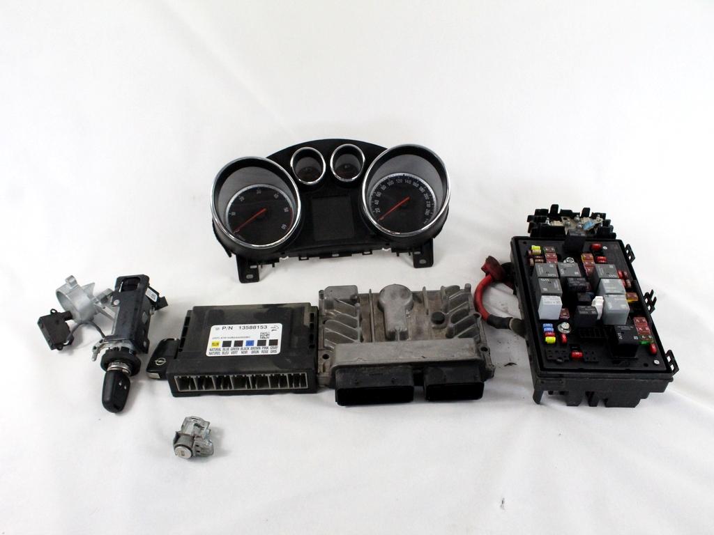 55597676 KIT ACCENSIONE AVVIAMENTO OPEL ASTRA J SW 1.7 D 96KW 6M 5P (2014) RICAMBIO USATO CON CENTRALINA MOTORE, QUADRO STRUMENTI, BLOCCHETTI ACCENSIONE APERTURA CON CHIAVE 55579719 13368644 13588153 20939745 13433779