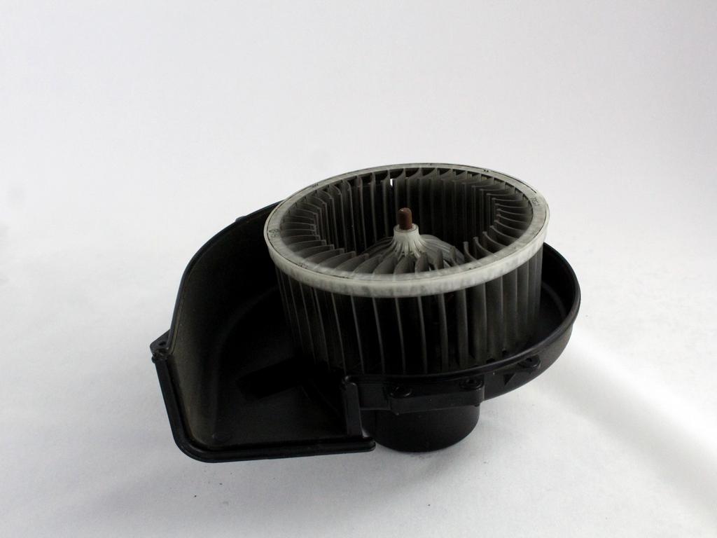 6R1819015 MOTORINO VENTOLA VENTILAZIONE ABITACOLO VOLKSWAGEN POLO 1.2 B 44KW 5M 5P (2013) RICAMBIO USATO