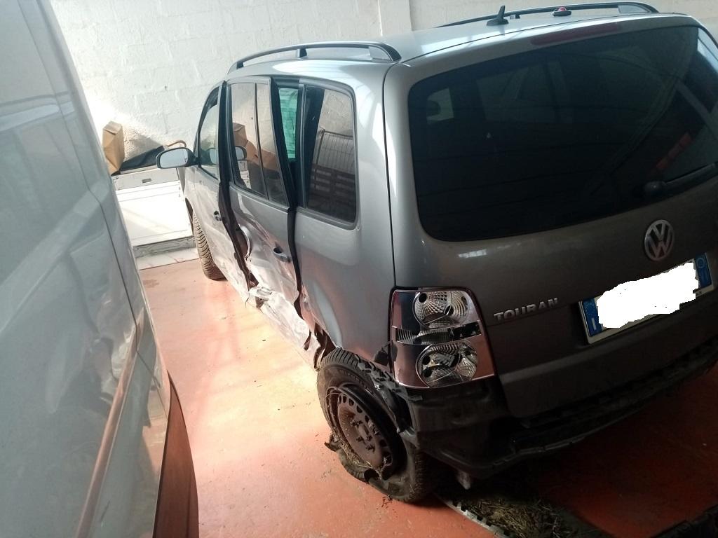 VOLKSWAGEN TOURAN 2.0 M 80KW 5M 5P (2008) RICAMBI IN MAGAZZINO