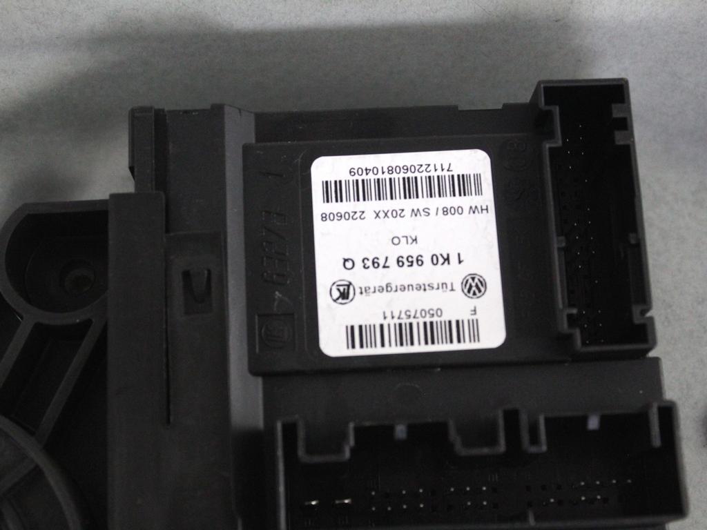 1T1837461B MOTORINO MECCANISMO ALZA-VETRO ALZA-CRISTALLO PORTA ANTERIORE SINISTRA VOLKSWAGEN TOURAN 2.0 M 80KW 5M 5P (2008) RICAMBIO USATO 1T0959701M 1K0959793Q