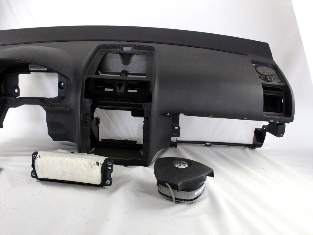 1T0909605D KIT AIRBAG VOLKSWAGEN TOURAN 2.0 M 80KW 5M 5P (2008) RICAMBIO USATO CON CENTRALINA AIRBAG, AIRBAG VOLANTE GUIDATORE, AIRBAG PASSEGGERO, CRUSCOTTO 1T0880204F 1K0880201BT1QB