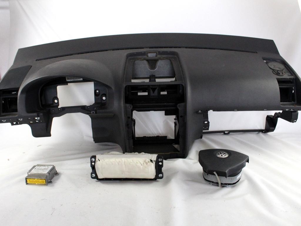 1T0909605D KIT AIRBAG VOLKSWAGEN TOURAN 2.0 M 80KW 5M 5P (2008) RICAMBIO USATO CON CENTRALINA AIRBAG, AIRBAG VOLANTE GUIDATORE, AIRBAG PASSEGGERO, CRUSCOTTO 1T0880204F 1K0880201BT1QB