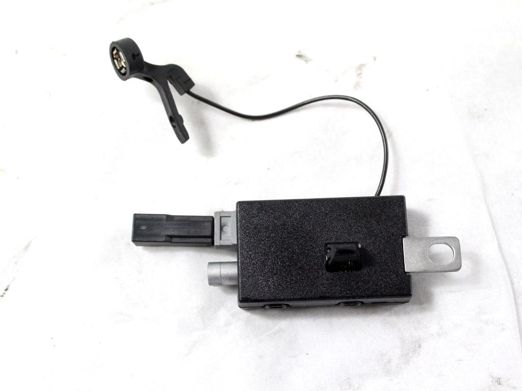 30752169 CENTRALINA AMPLIFICATORE ANTENNA VOLVO C30 1.6 D 80KW 5M 3P (2010) RICAMBIO USATO