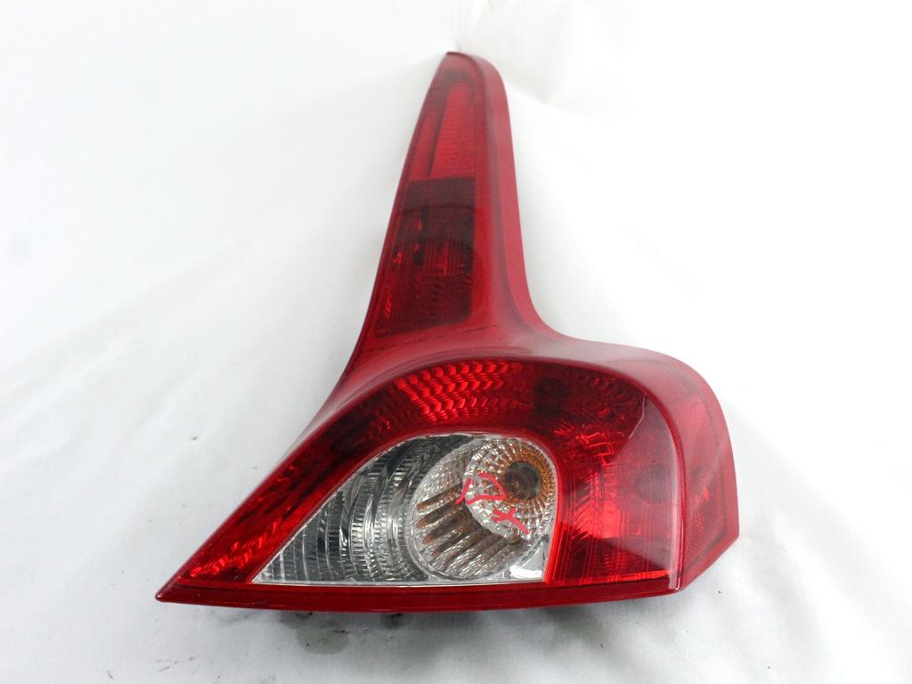 31213914 FARO FANALE POSTERIORE DESTRO VOLVO C30 1.6 D 80KW 5M 3P (2010) RICAMBIO USATO