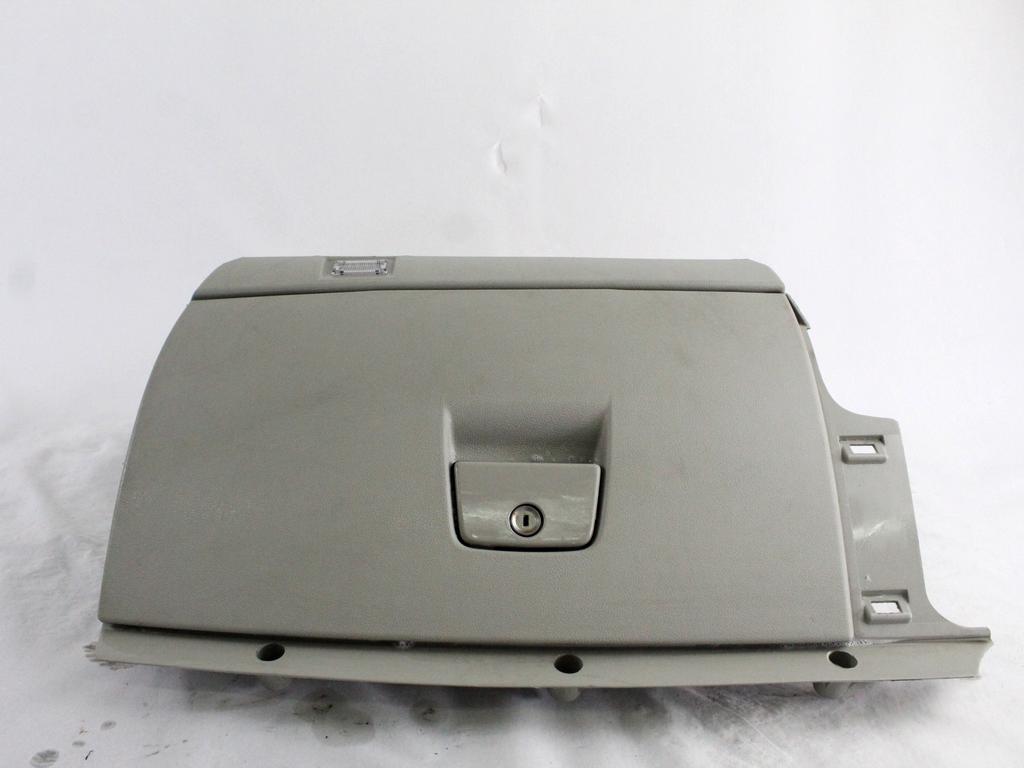 9123248 CASSETTO PORTAOGGETTI CRUSCOTTO LATO DESTRO VOLVO C30 1.6 D 80KW 5M 3P (2010) RICAMBIO USATO 39808620