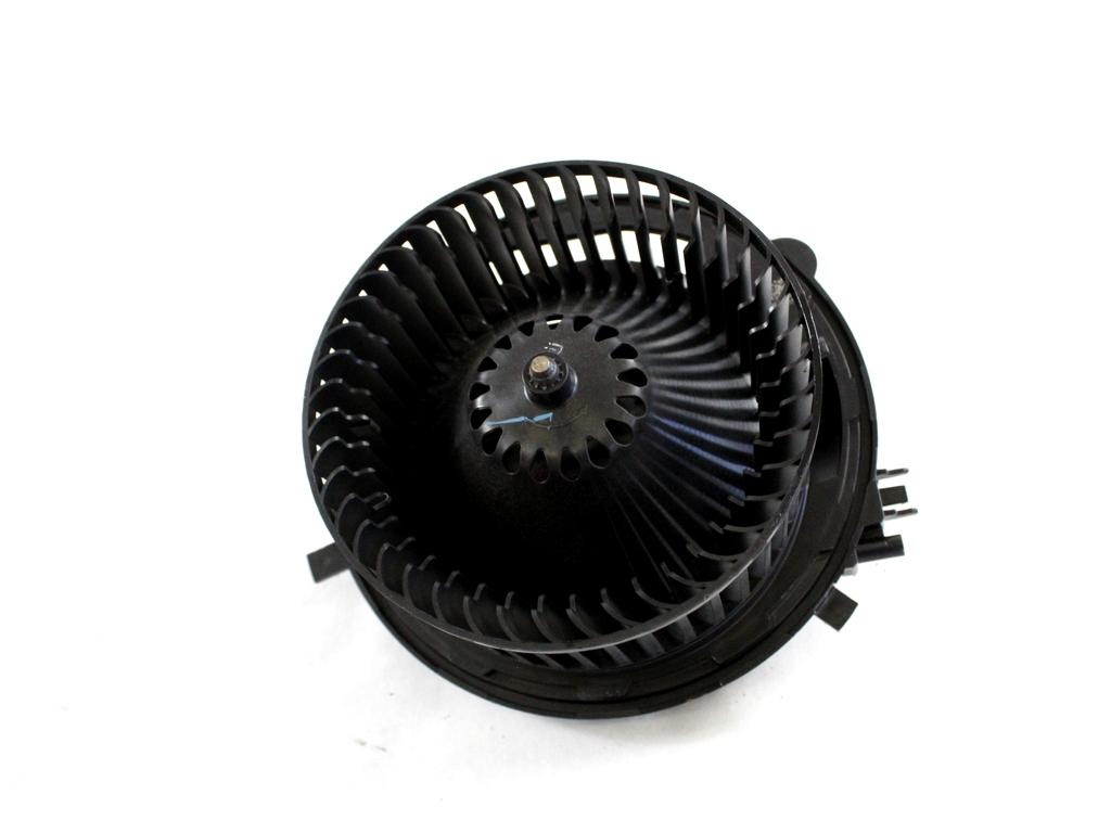 5WB819021 MOTORINO VENTOLA VENTILAZIONE ABITACOLO VOLKSWAGEN PASSAT SW 2.0 D 4X4 147KW AUT 5P (2021) RICAMBIO USATO