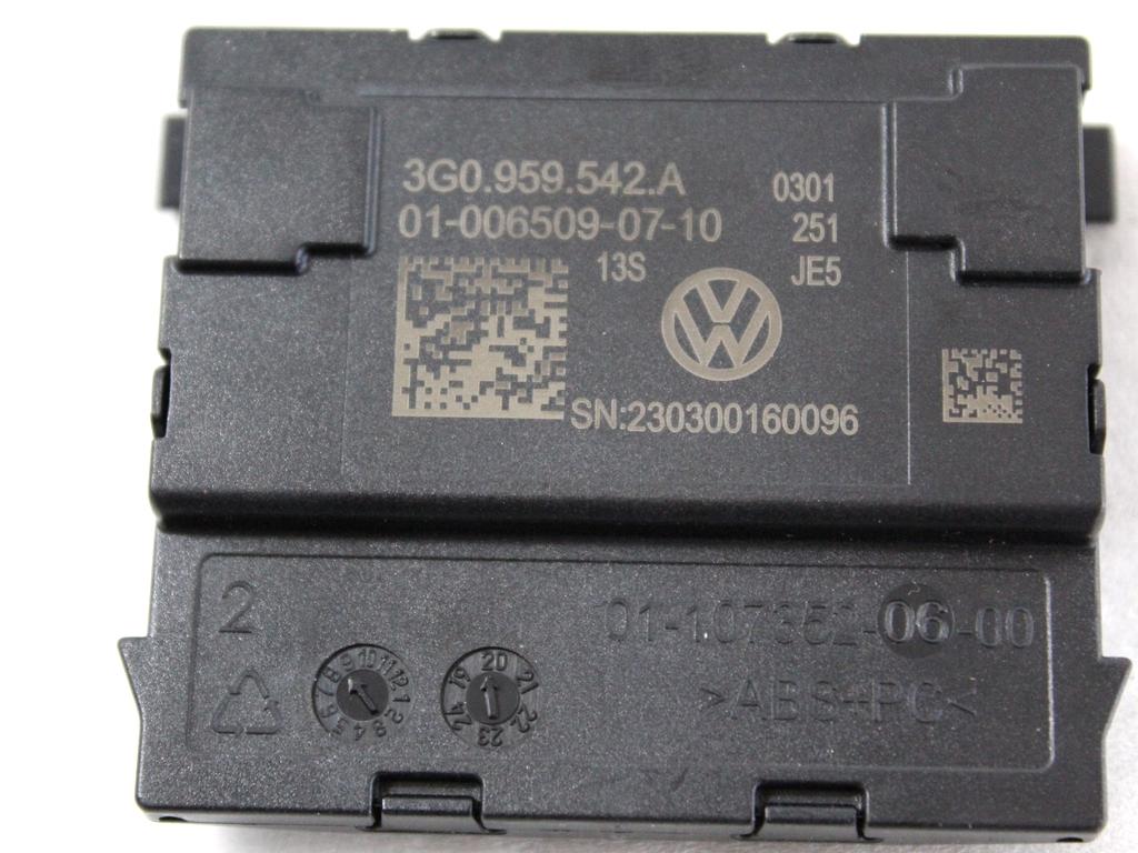 3G0959542A CENTRALINA COMANDI AL VOLANTE VOLKSWAGEN PASSAT SW 2.0 D 4X4 147KW AUT 5P (2021) RICAMBIO USATO