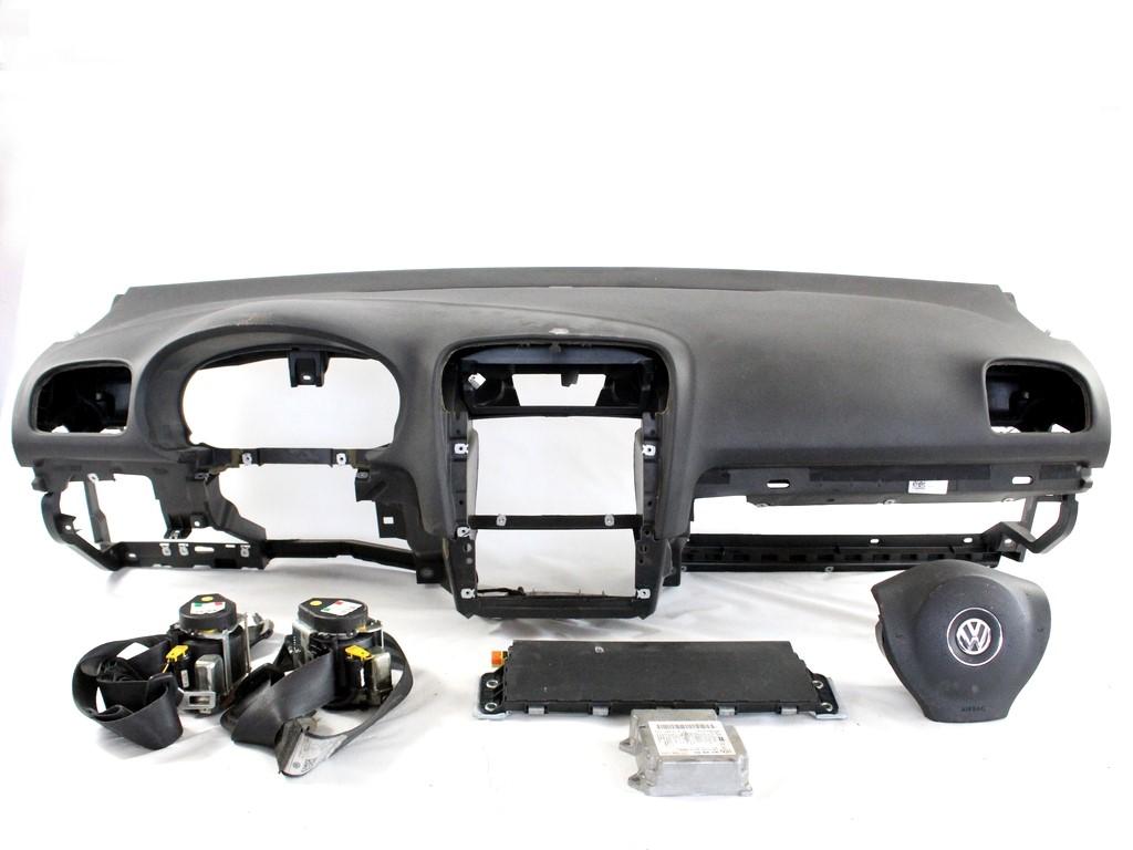 5K0959655 KIT AIRBAG VOLKSWAGEN GOLF 6 1.6 D 77KW AUT 5P (2009) RICAMBIO USATO CON PRETENSIONATORI CINTURE DI SICUREZZA, CENTRALINA AIRBAG, AIRBAG VOLANTE GUIDATORE, AIRBAG PASSEGGERO , CRUSCOTTO 3C8880201L 5K1880841B