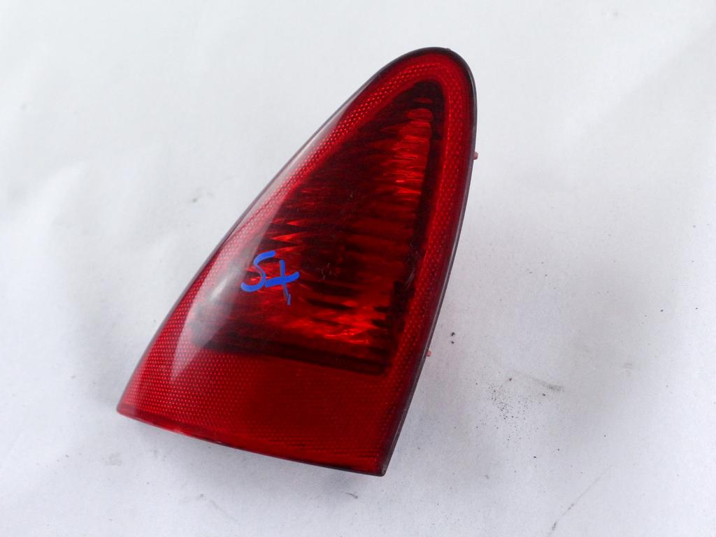 46747825 FARO FANALE POSTERIORE SINISTRO PARTE INTERNA ALFA ROMEO 147 1.9 D 85KW 5M 3P (2003) RICAMBIO USATO