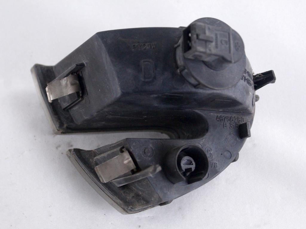 46756280 FRECCIA FANALINO INDICATORE DI DIREZIONE ANTERIORE DESTRA ALFA ROMEO 147 1.9 D 85KW 5M 3P (2003) RICAMBIO USATO