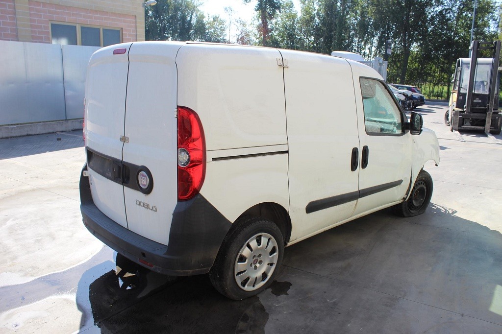 FIAT DOBLO 1.3 D 66KW 5M 2P (2011) RICAMBI IN MAGAZZINO