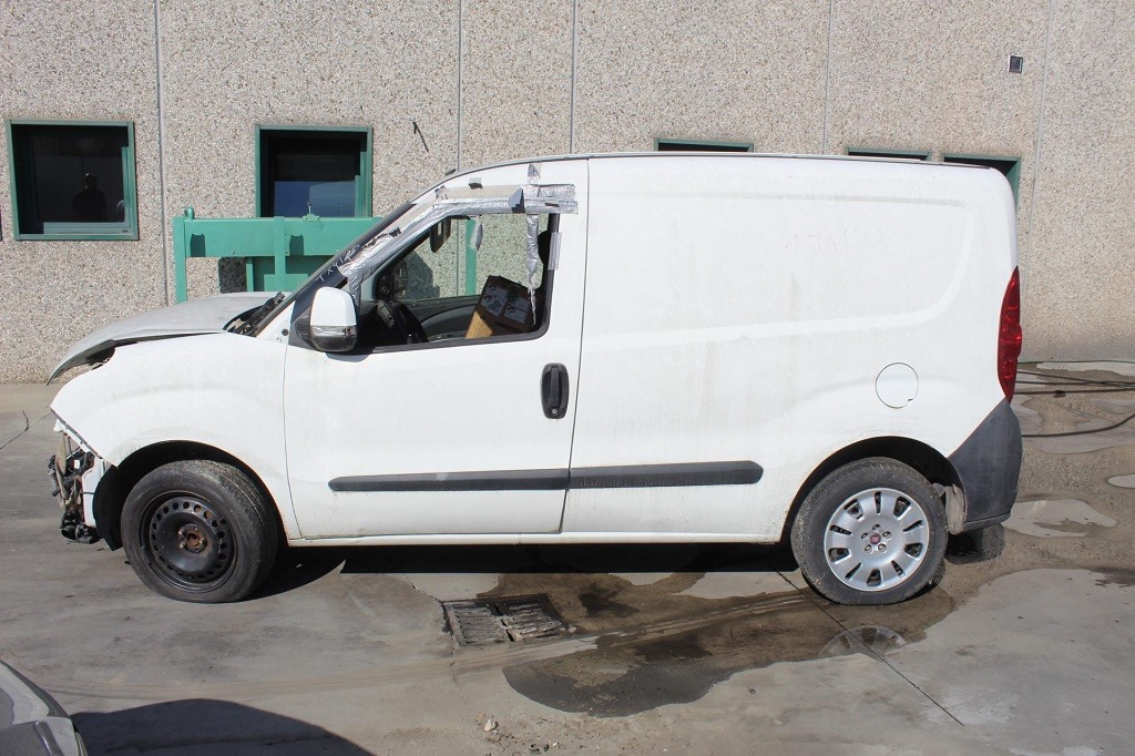 FIAT DOBLO 1.3 D 66KW 5M 2P (2011) RICAMBI IN MAGAZZINO