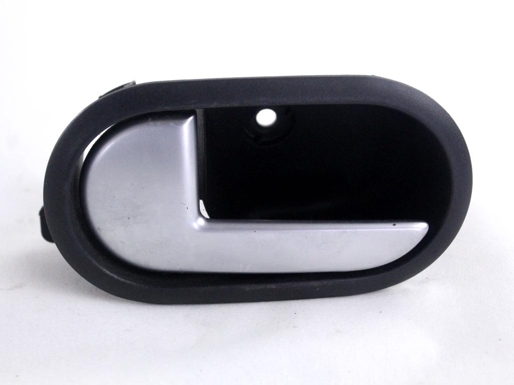 2S61-A22601-AGW MANIGLIA INTERNA PORTA ANTERIORE SINISTRA FORD FIESTA ST LINE 1.6 D 66KW 5M 3P (2007) RICAMBIO USATO