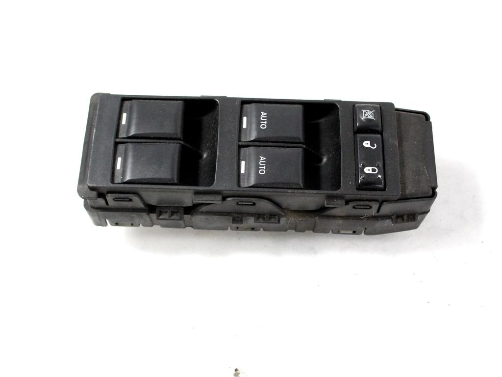 04602781AA GRUPPO DI COMANDO ALZA-VETRI ALZA-CRISTALLI PORTA ANTERIORE SINISTRA JEEP GRAND CHEROKEE 3.0 D 160KW AUT 5P (2008) RICAMBIO USATO CON INTERRUTTORE BLOCCO ALZA-VETRI ALZA-CRISTALLI, CHIUSURA APERTURA INTERNA PORTE