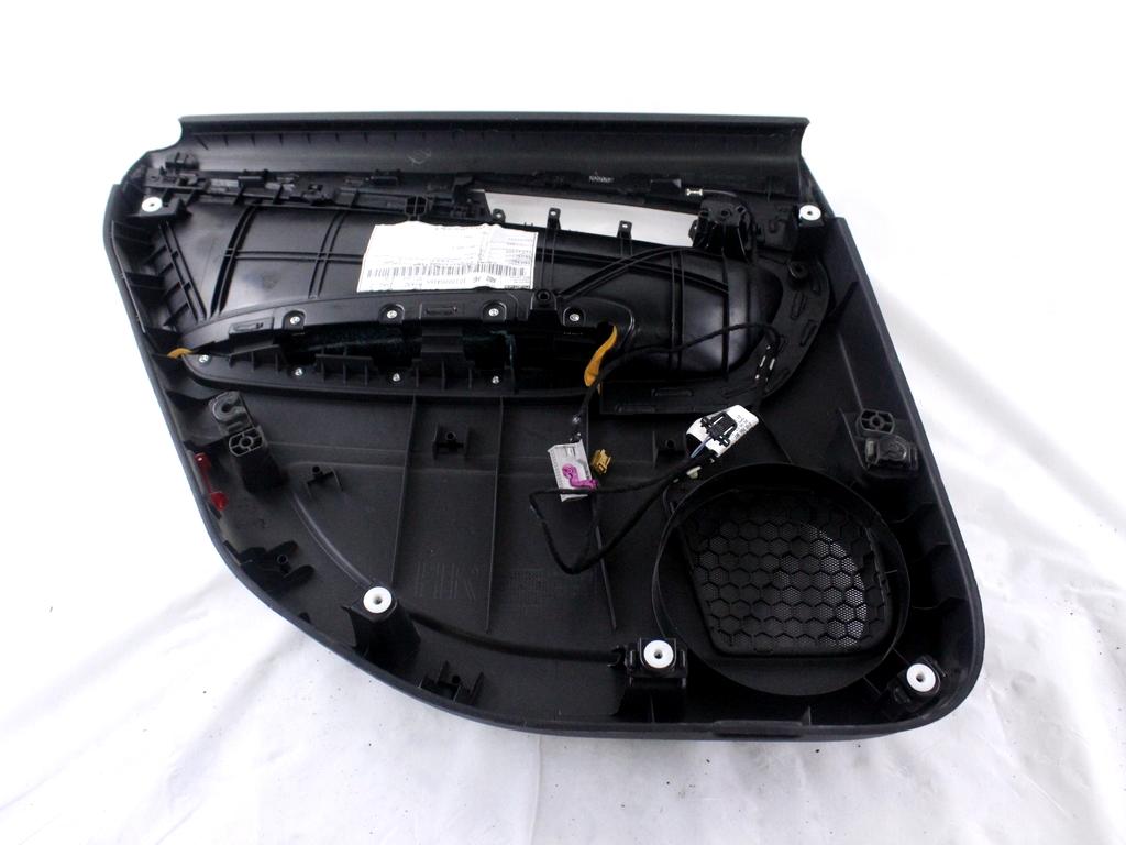 8P4867306 PANNELLO INTERNO PORTA POSTERIORE DESTRA AUDI A3 2.0 D 103KW 6M 5P (2009) RICAMBIO USATO