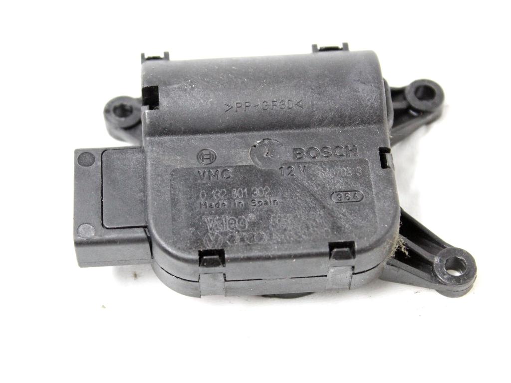 8E1820511C MOTORINO SCATOLA RISCALDAMENTO AUDI A4 SW 1.9 D 96KW 6M 5P (2003) RICAMBIO USATO 0132801302