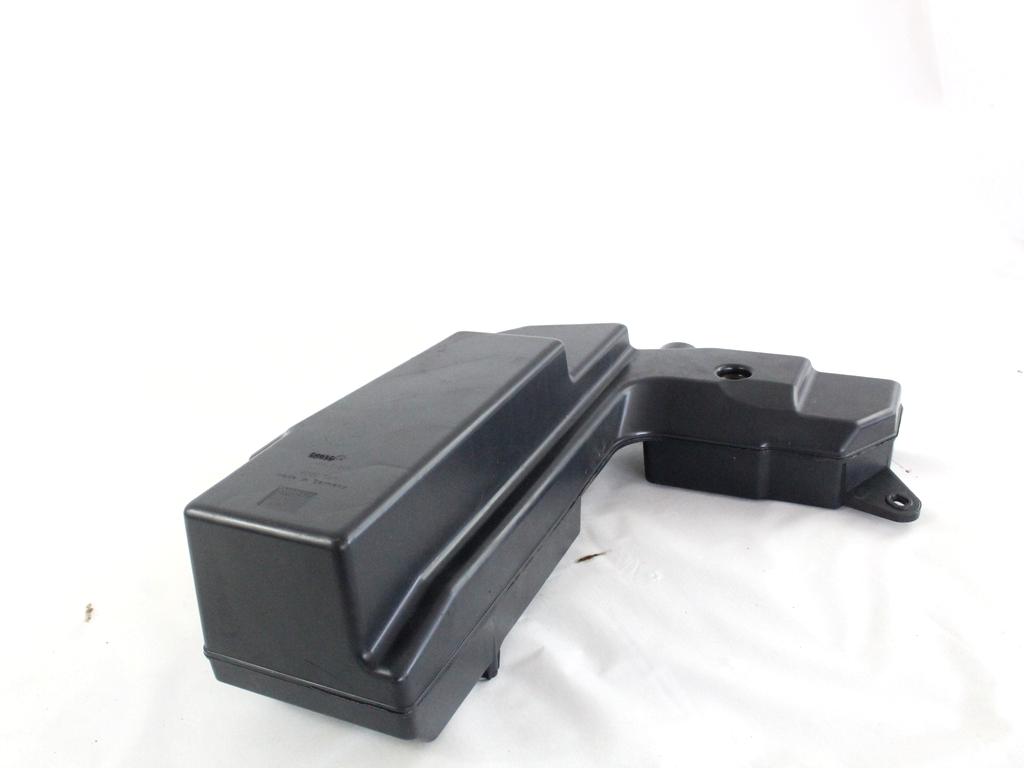 8E9035382 CASSA ALTOPARLANTE SUBWOOFER AUDI A4 SW 1.9 D 96KW 6M 5P (2003) RICAMBIO USATO