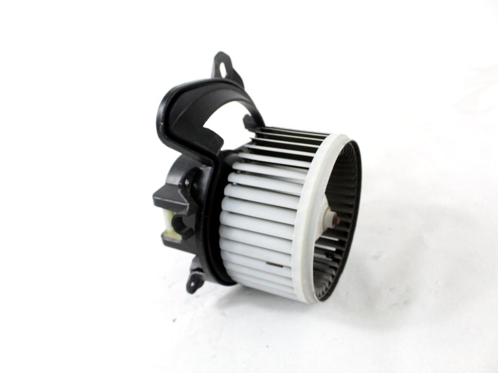 77364953 MOTORINO VENTOLA VENTILAZIONE ABITACOLO FIAT PUNTO EVO 1.4 M 57KW 5M 5P (2014) RICAMBIO USATO