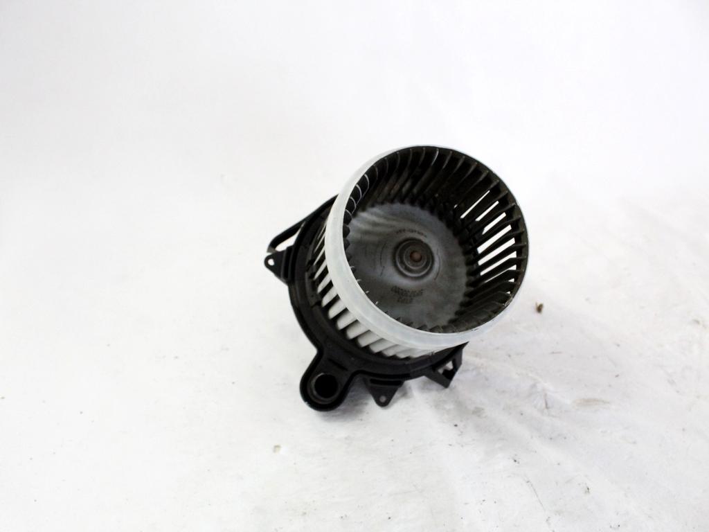 272101005R MOTORINO VENTOLA VENTILAZIONE ABITACOLO RENAULT CAPTUR 1.5 D 66KW 5M 5P (2014) RICAMBIO USATO