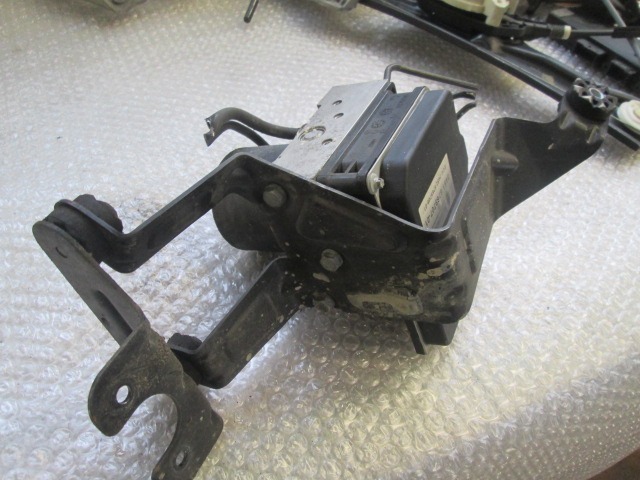 ABS AGREGAT S PUMPO OEM N. 3451676970701 ORIGINAL REZERVNI DEL BMW SERIE 5 E60 E61 (2003 - 2010) DIESEL LETNIK 2005