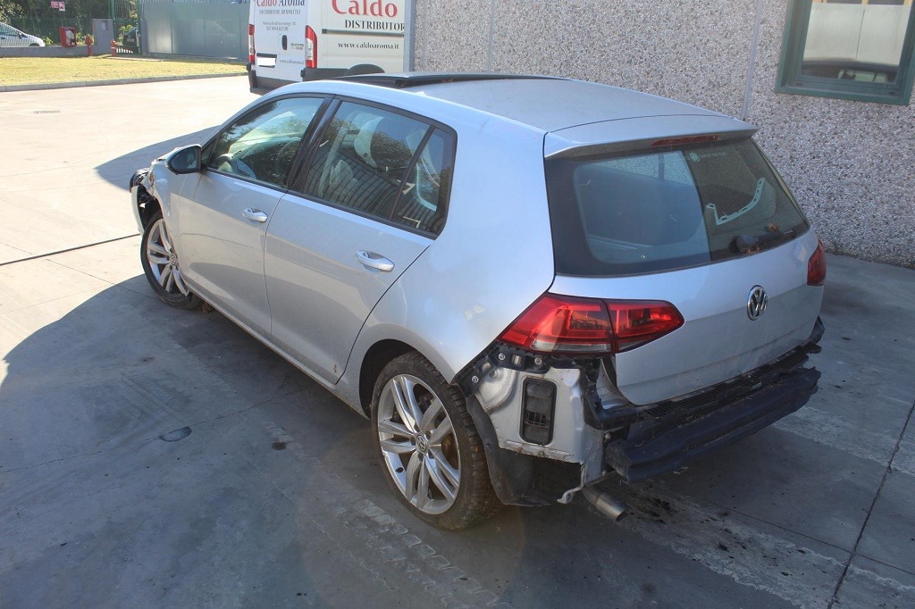 VOLKSWAGEN GOLF 7 1.6 D 77KW 5M 5P (2014) RICAMBI IN MAGAZZINO