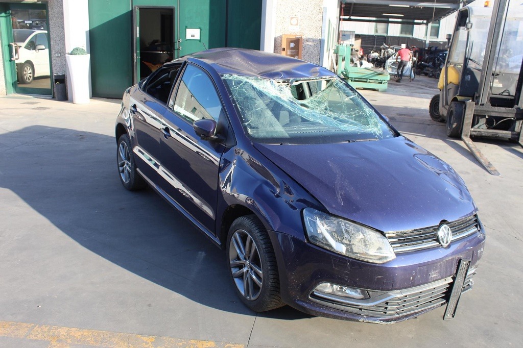 VOLKSWAGEN POLO 1.0 B 55KW 5M 5P (2016) RICAMBI IN MAGAZZINO