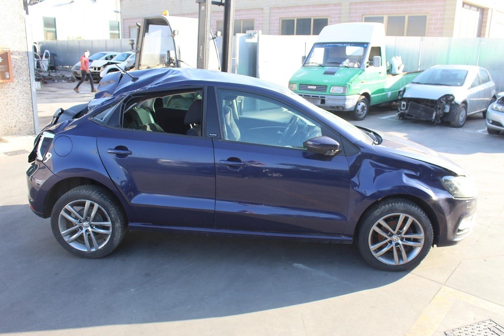 VOLKSWAGEN POLO 1.0 B 55KW 5M 5P (2016) RICAMBI IN MAGAZZINO