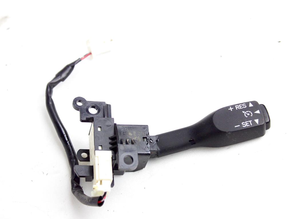 84632-34011 COMANDI CRUISE CONTROL AL VOLANTE LEXUS IS II E2 220D 2.2D 130KW 6M 5P (2006) RICAMBIO USATO