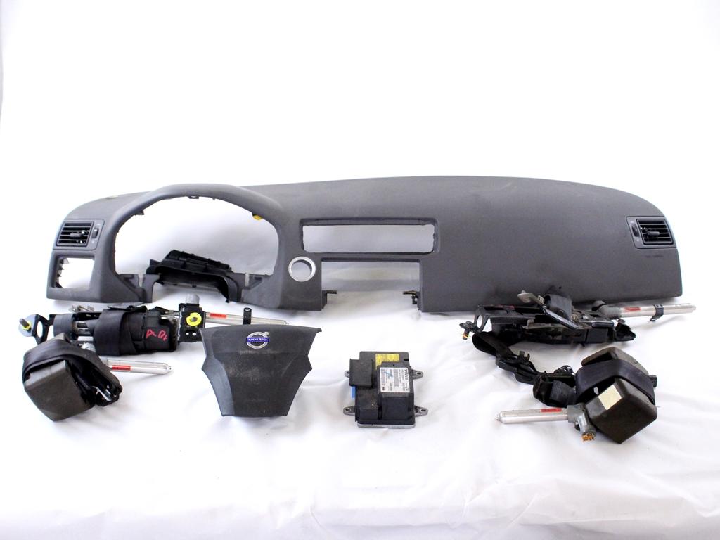 30724652 KIT AIRBAG VOLVO V50 SW 2.0 D 100KW 6M 5P (2005) RICAMBIO USATO CON CENTRALINA AIRBAG, AIRBAG VOLANTE, AIRBAG PASSEGGERO, PRETENSIONATORI CINTURE DI SICUREZZA E CRUSCOTTO 30615725 30615716 30722599