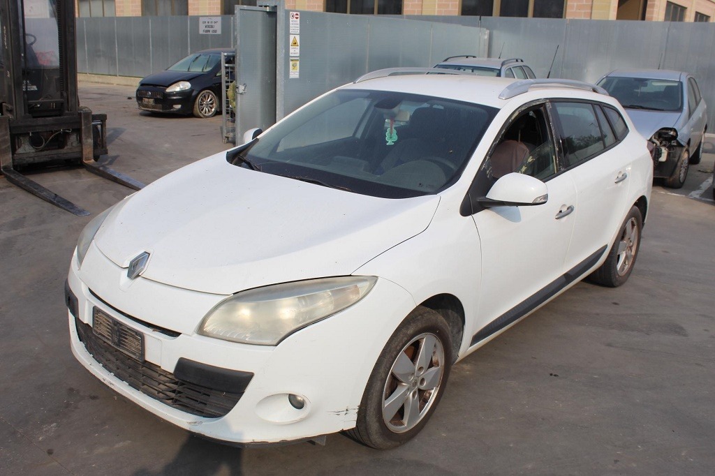 RENAULT MEGANE 3 SW 1.6 G 81KW 6M 5P (2010) RICAMBI IN MAGAZZINO