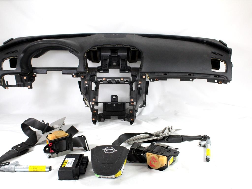 13505596 KIT AIRBAG OPEL INSIGNIA A SW 2.0 D 118KW 6M 5P (2009) RICAMBIO USATO CON PRETENSIONATORI CINTURE DI SICUREZZA, CENTRALINA AIRBAG, AIRBAG VOLANTE GUIDATORE, AIRBAG PASSEGGERO, CRUSCOTTO 13270401 13222957