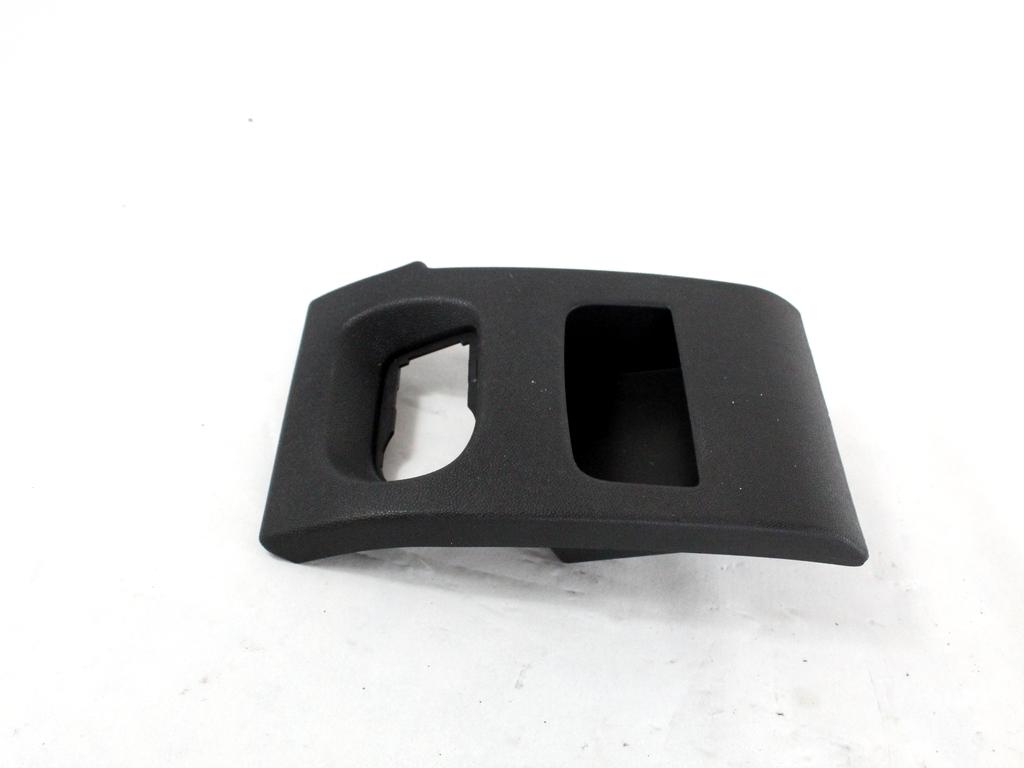 13311820 RIVESTIMENTO INFERIORE CRUSCOTTO LATO SINISTRO OPEL CORSA D 1.3 D 55KW 5M 5P (2010) RICAMBIO USATO