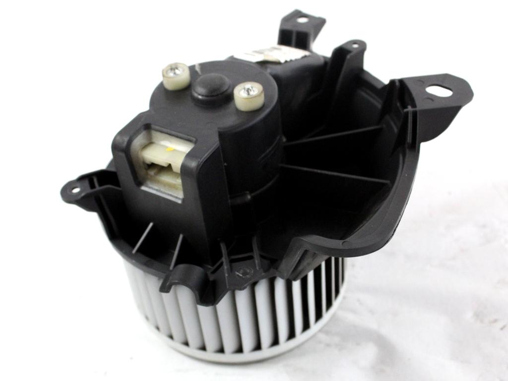 13335075 MOTORINO VENTOLA VENTILAZIONE ABITACOLO OPEL CORSA D 1.3 D 55KW 5M 5P (2010) RICAMBIO USATO