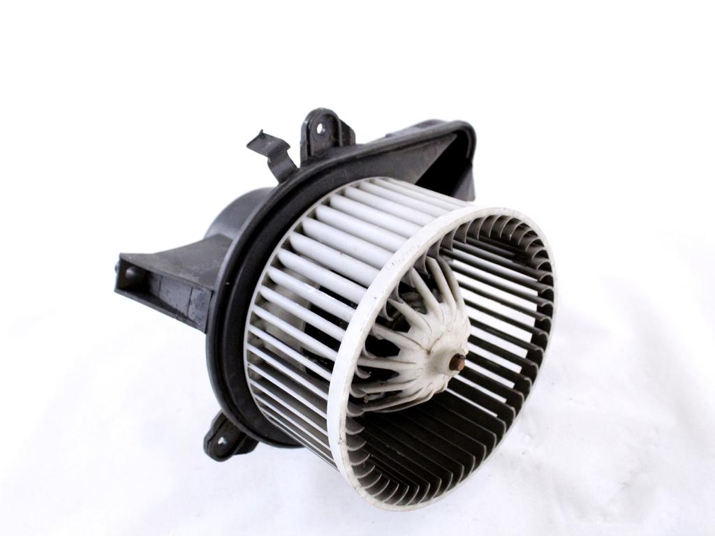 71735484 MOTORINO VENTOLA VENTILAZIONE ABITACOLO FIAT PUNTO 1.3 D 51KW 5M 5P (2005) RICAMBIO USATO