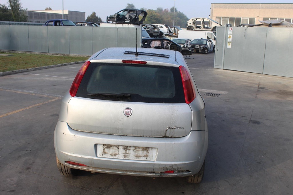 FIAT GRANDE PUNTO 1.3 D 55KW 5M 5P (2008) RICAMBIO USATO