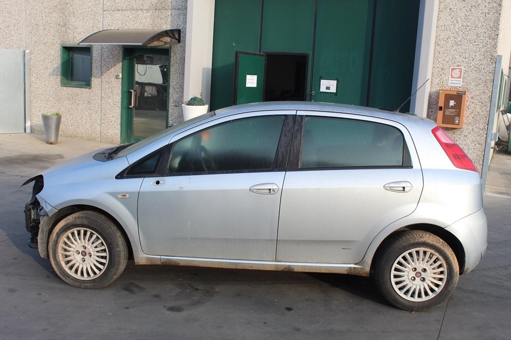 FIAT GRANDE PUNTO 1.3 D 55KW 5M 5P (2008) RICAMBIO USATO