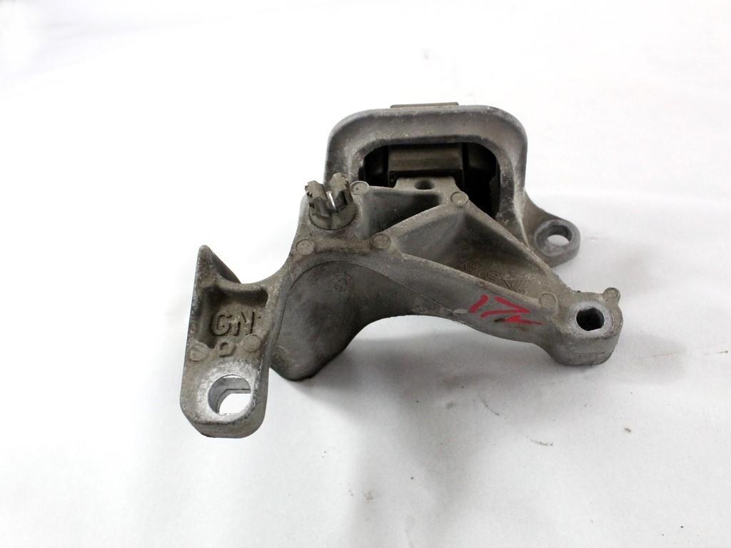 112100014R SUPPORTO MOTORE RENAULT MEGANE 3 SW 1.6 G 81KW 6M 5P (2010) RICAMBIO USATO