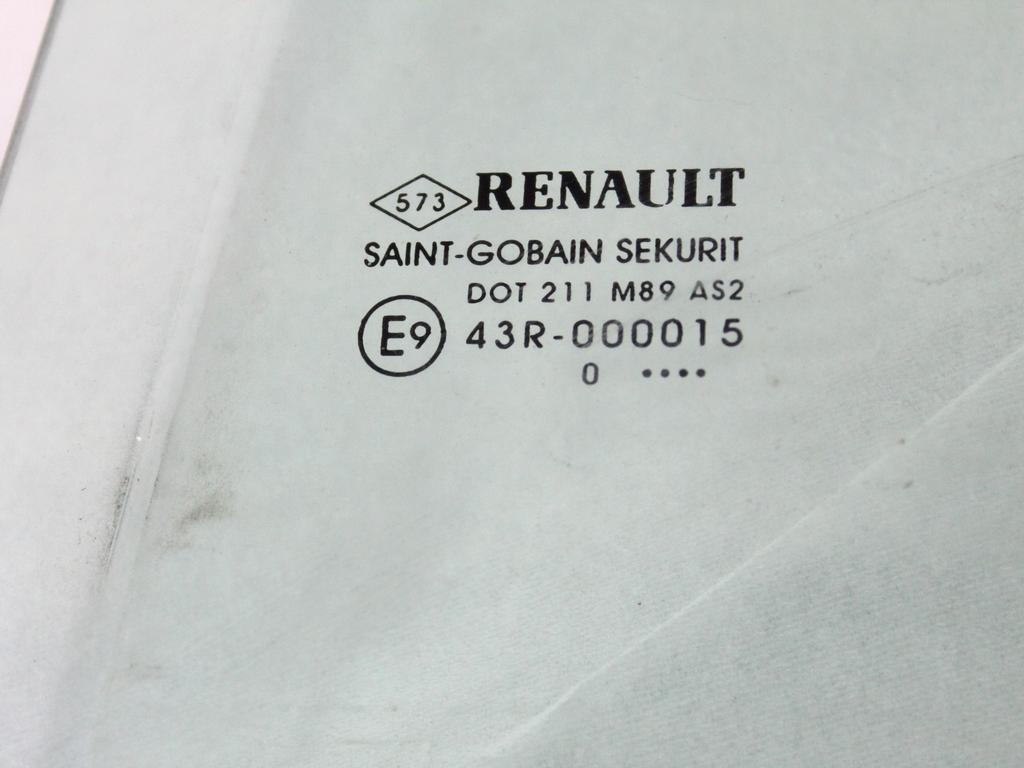 823010028R VETRO SCENDENTE PORTA POSTERIORE SINISTRA RENAULT MEGANE 3 SW 1.6 G 81KW 6M 5P (2010) RICAMBIO USATO