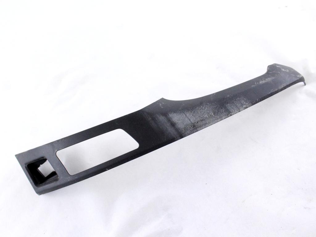 55435-0D020 MASCHERINA RIVESTIMENTO CRUSCOTTO CENTRALE LATO DESTRO TOYOTA YARIS 1.0 B 51KW 5M 5P (2009) RICAMBIO USATO