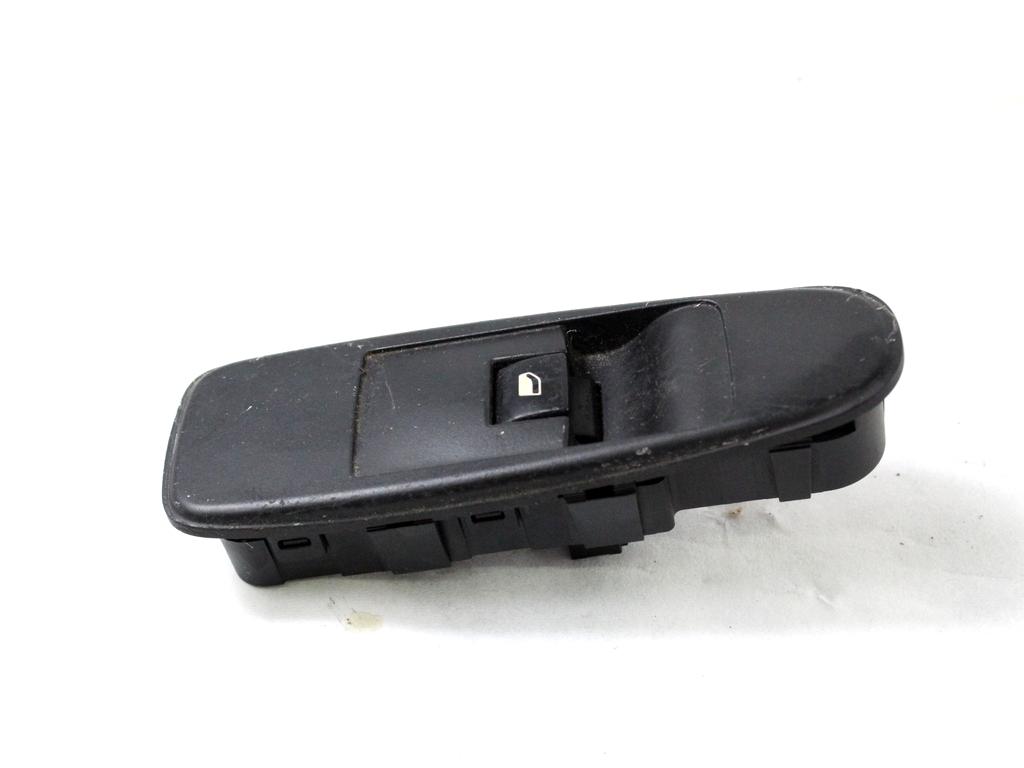 96639377ZD COMANDO INTERRUTTORE ALZA-VETRO ALZA-CRISTALLO PORTA ANTERIORE DESTRA CITROEN C4 PICASSO 1.6 D 80KW AUT 5P (2008) RICAMBIO USATO