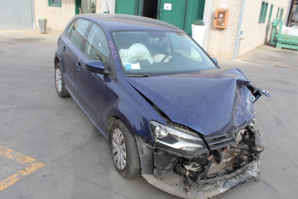 VOLKSWAGEN POLO 1.6 D 66KW 5M 5P (2009) RICAMBI IN MAGAZZINO