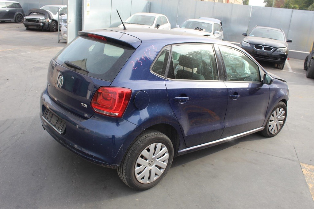 VOLKSWAGEN POLO 1.6 D 66KW 5M 5P (2009) RICAMBI IN MAGAZZINO