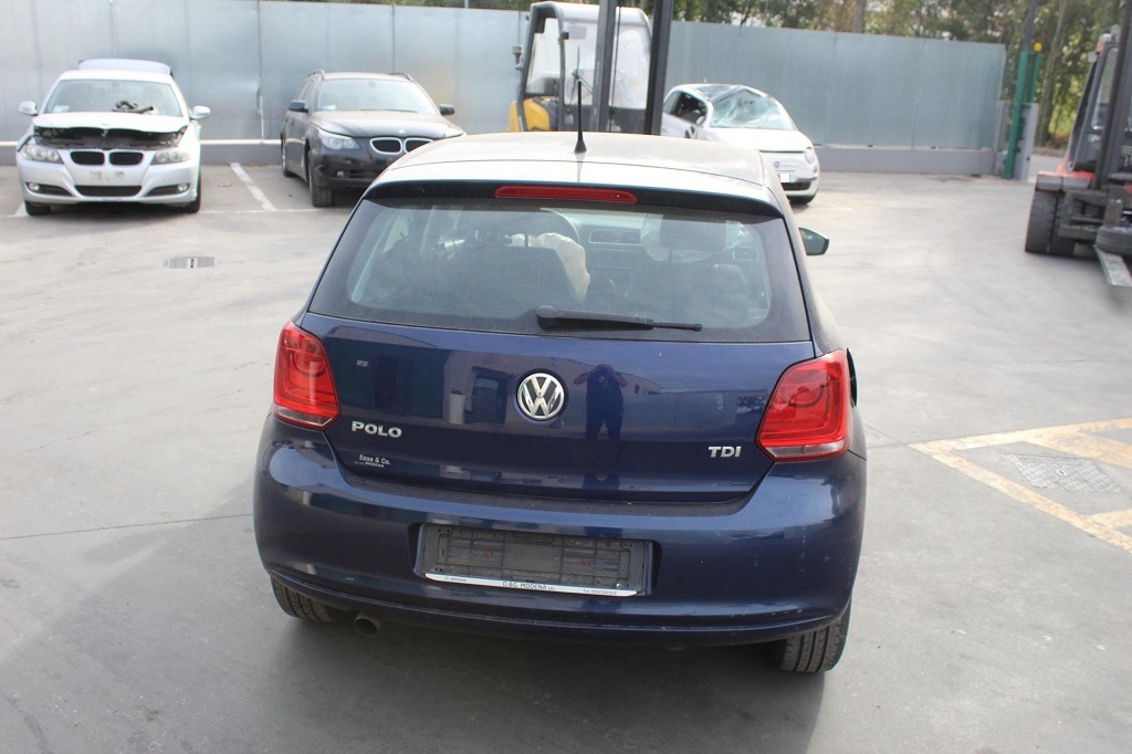 VOLKSWAGEN POLO 1.6 D 66KW 5M 5P (2009) RICAMBI IN MAGAZZINO